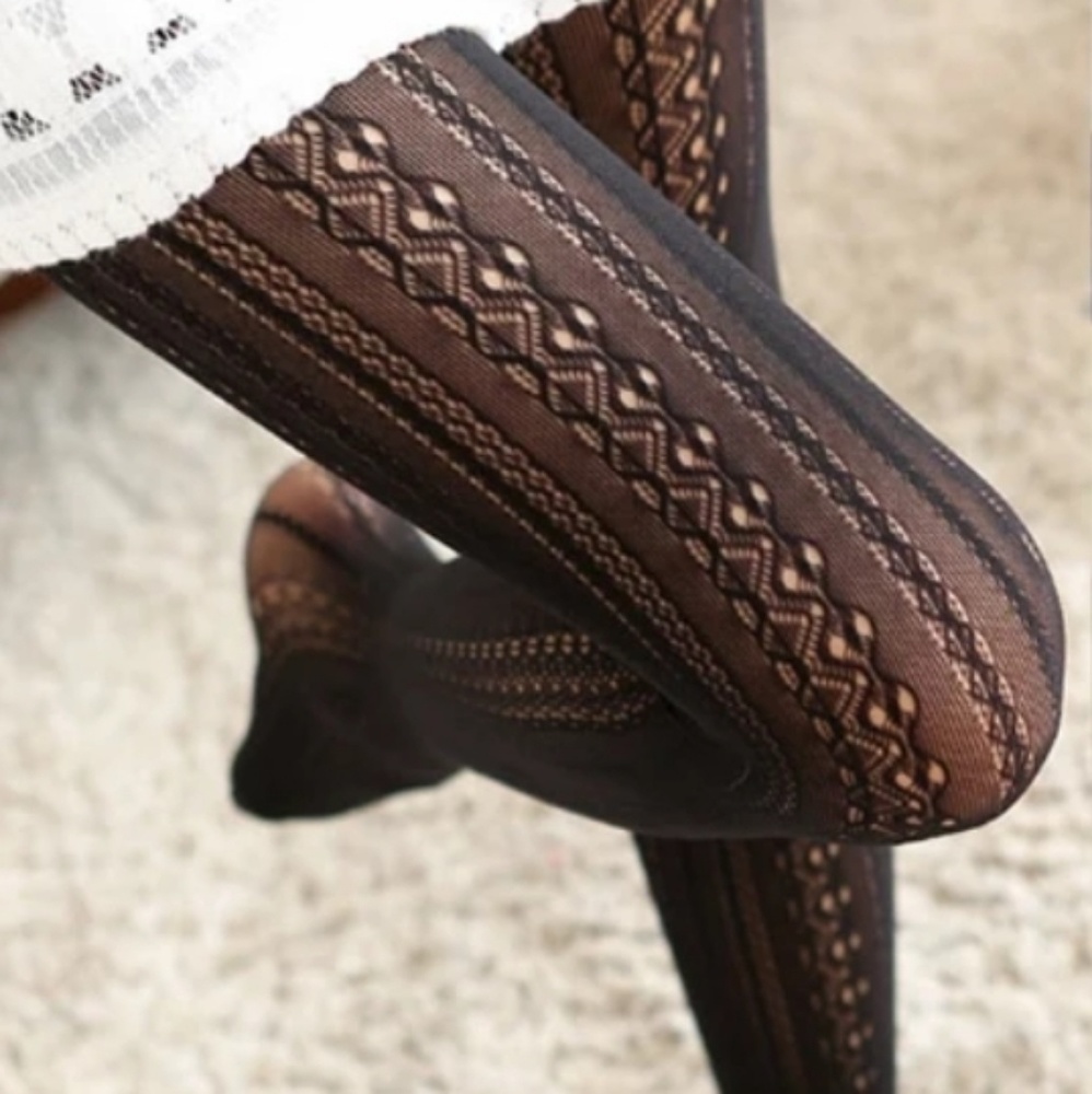 Black Lace Knit Tights - Picture 3 of 3